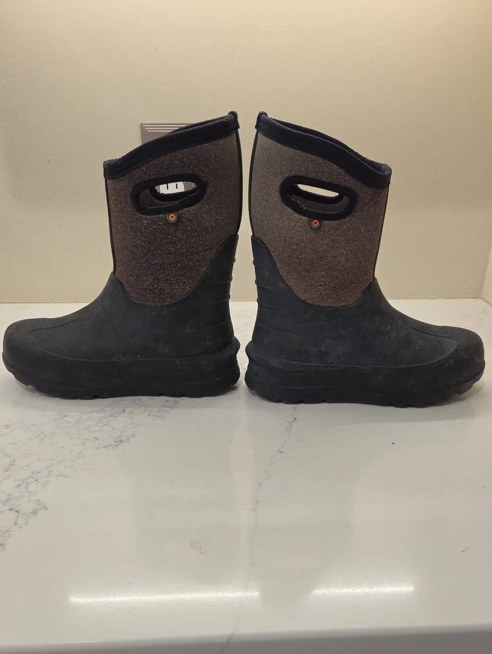 BOGS Kids Black Grey Waterproof Winter Boots